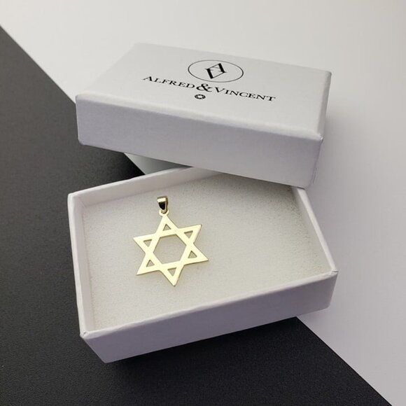 Star of David Magen Jewish Religious Charm Reversible Pendant in 14k Yellow Gold